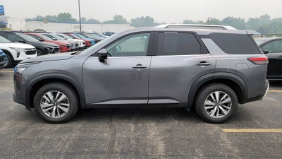 2025 Nissan Pathfinder SL