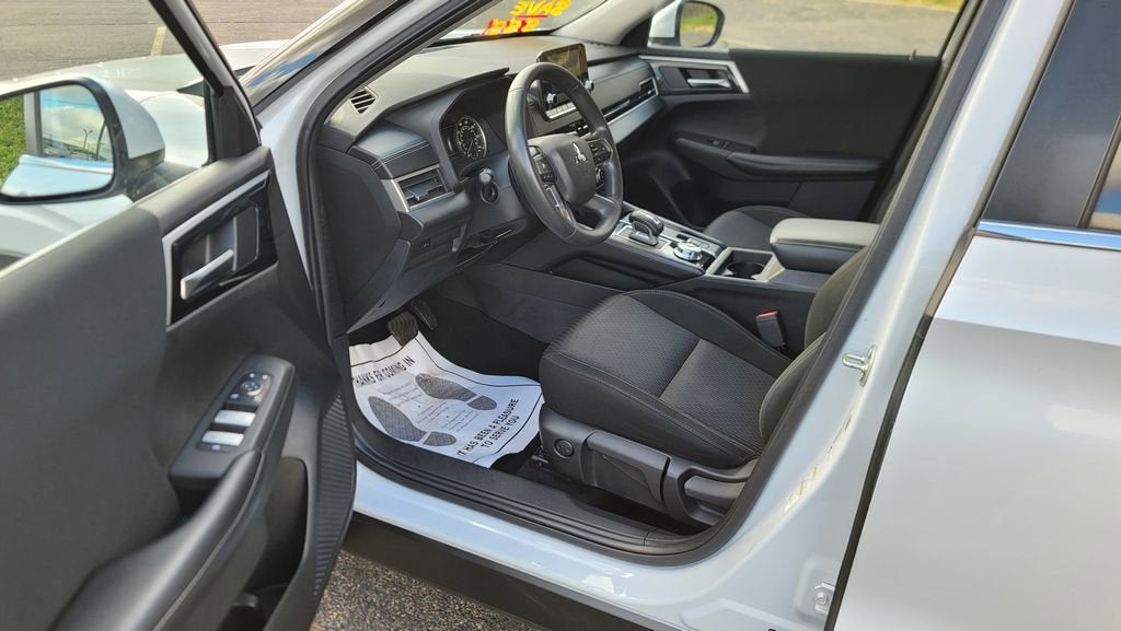 2022 Mitsubishi Outlander ES 2.5 S-AWC