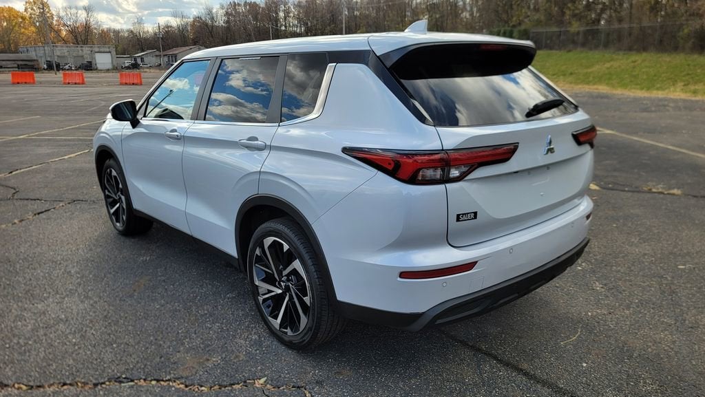 2022 Mitsubishi Outlander ES 2.5 S-AWC