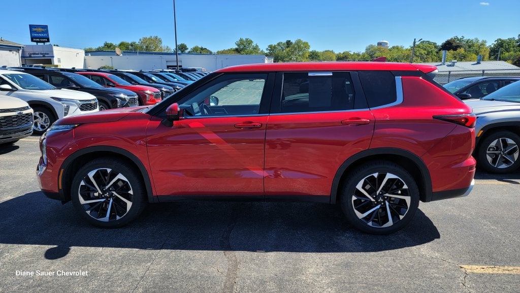 2024 Mitsubishi Outlander SE