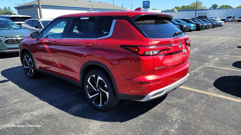 2024 Mitsubishi Outlander SE