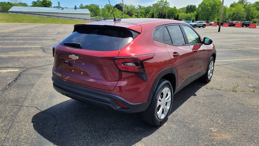 2024 Chevrolet Trax LS