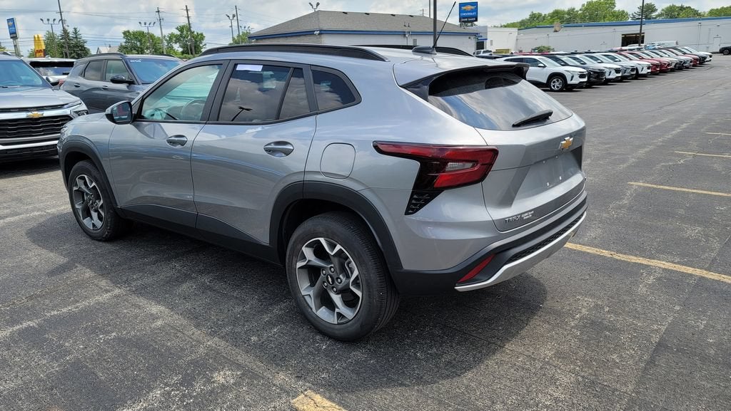 2024 Chevrolet Trax LT