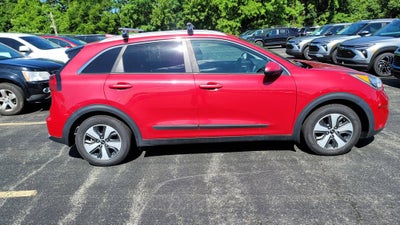 2017 Kia Niro LX