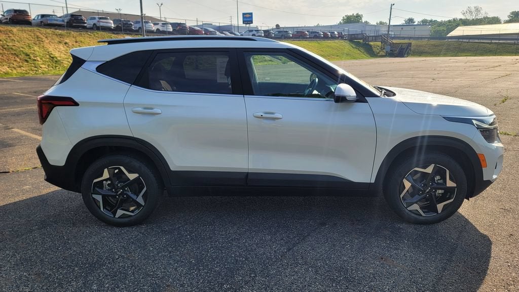 2025 Kia Seltos EX