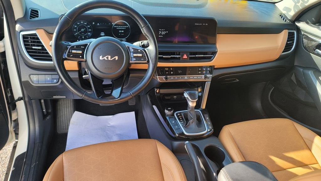 2025 Kia Seltos EX