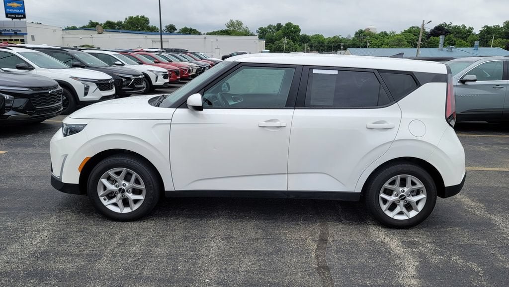 2024 Kia Soul LX