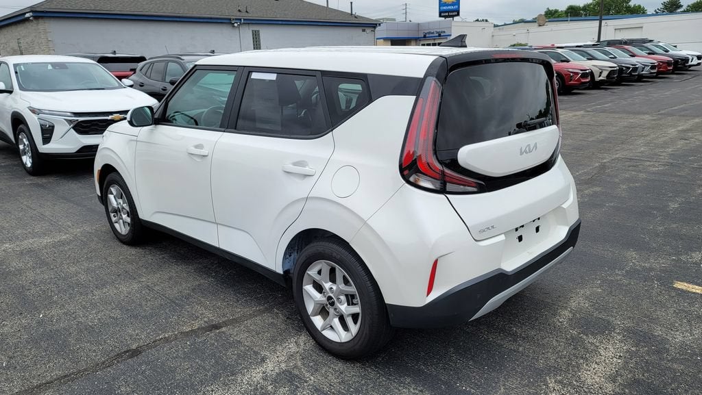 2024 Kia Soul LX