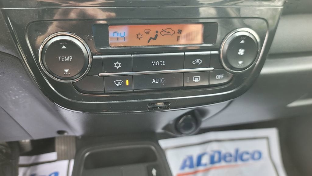 2022 Mitsubishi Mirage ES